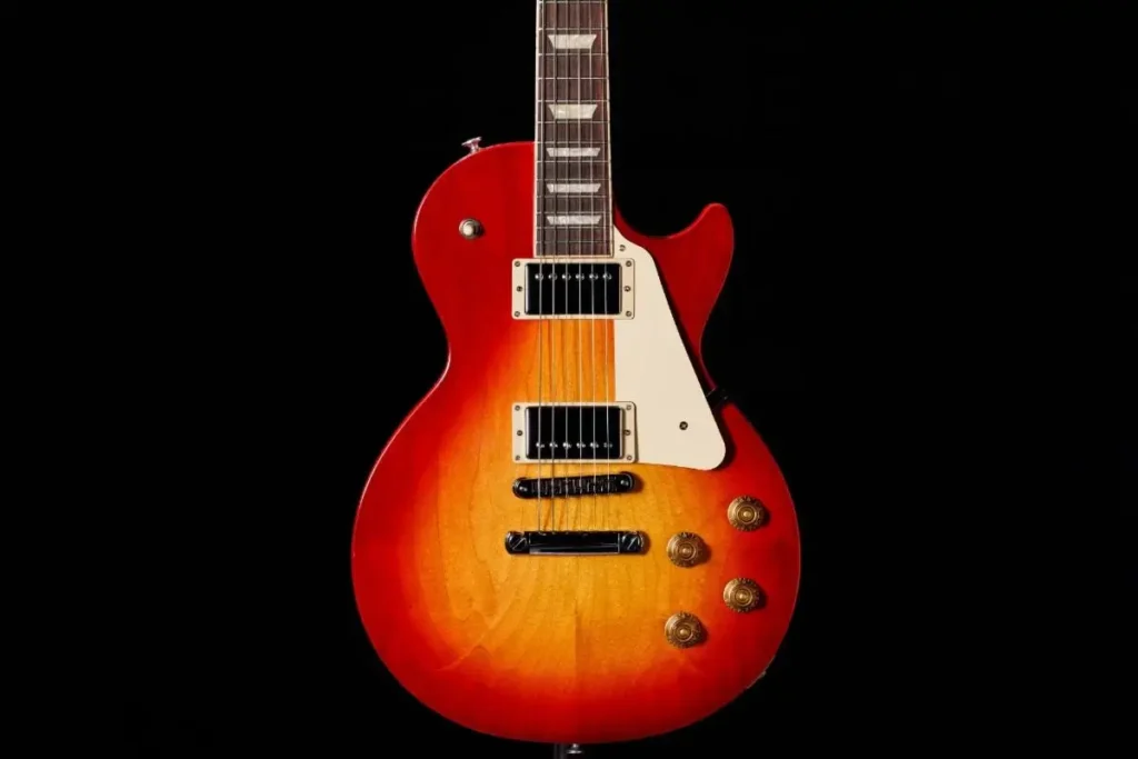 Revolt In Style_Gibson_Les Paul copy