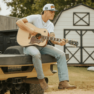 Tayler Holder