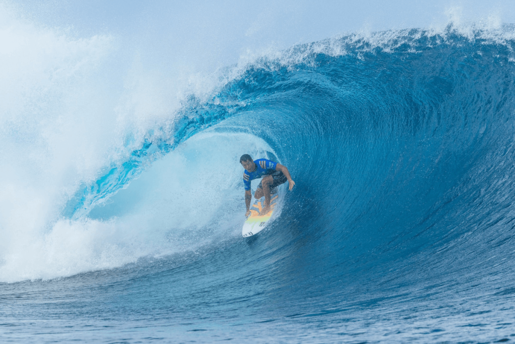 Seth-Moniz_26Tahiti_Matt-Dunbar_Revolt In Style