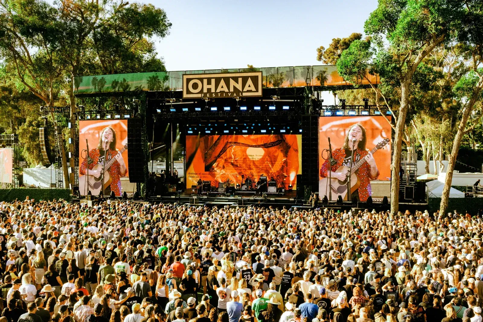 Crowd watching a performance on the Ohana Festival main stage at Doheny State Beach